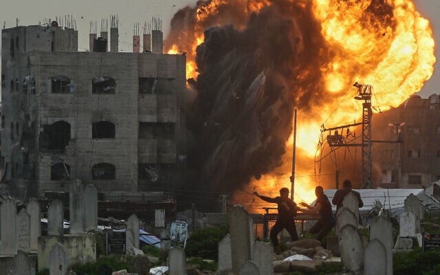 Smoke and flames rise after an IDF strike, following an evacuation order, in the Zeitoun neighborhood of Gaza City, Feb. 6, 2026. (AP Photo/Jehad Alshrafi) Smoke and flames rise after an IDF strike, following an evacuation order, in the Zeitoun neighborhood of Gaza City, Feb. 6, 2026. (AP Photo/Jehad Alshrafi)