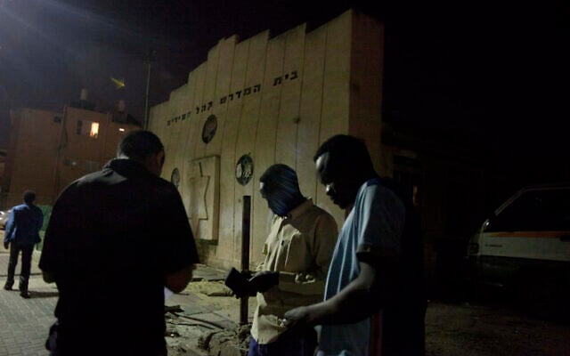 Rights groups call on Interior Ministry to freeze deportation of Ethiopian migrants