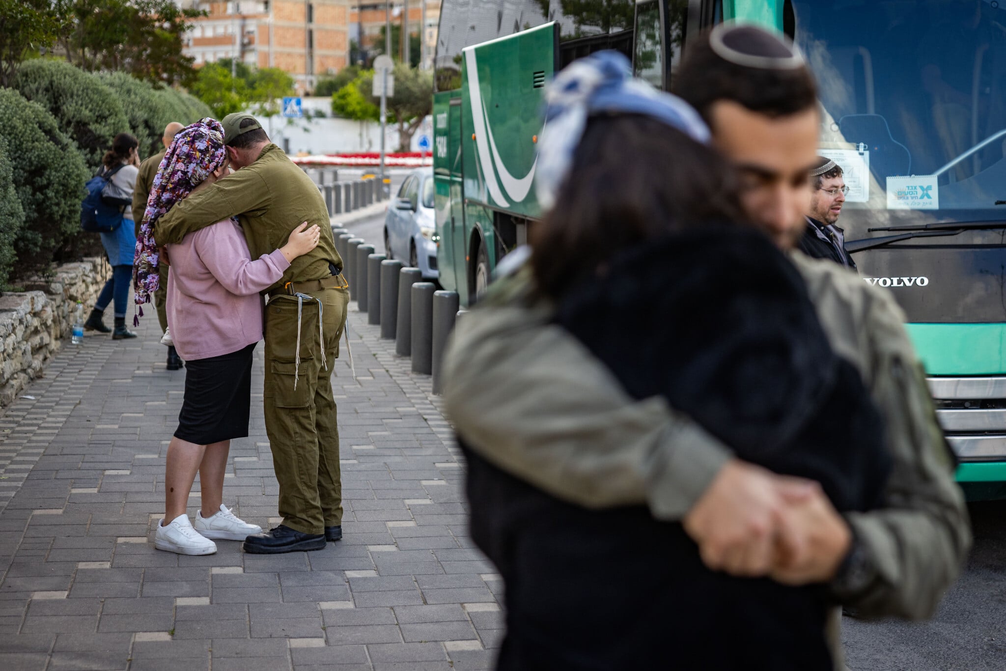 A match made in uniform: Couples forged in IDF find love is a battlefield