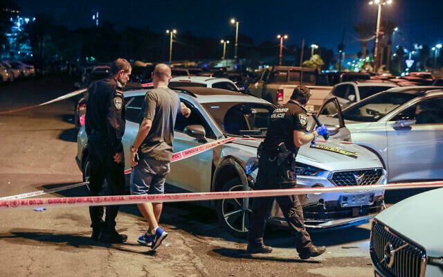 Illustrative: Israeli security forces at the scene of a shooting in which one man was killed, in Tel Aviv, November 8, 2025. (Yehoshua Yosef/Flash90) Illustrative: Israeli security forces at the scene of a shooting in which one man was killed, in Tel Aviv, November 8, 2025. (Yehoshua Yosef/Flash90)