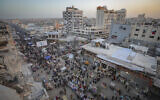 Palestinians shop at the Zawiya market in Gaza City ahead of Ramadan, February 17, 2026. (Ali Hassan/Flash90)