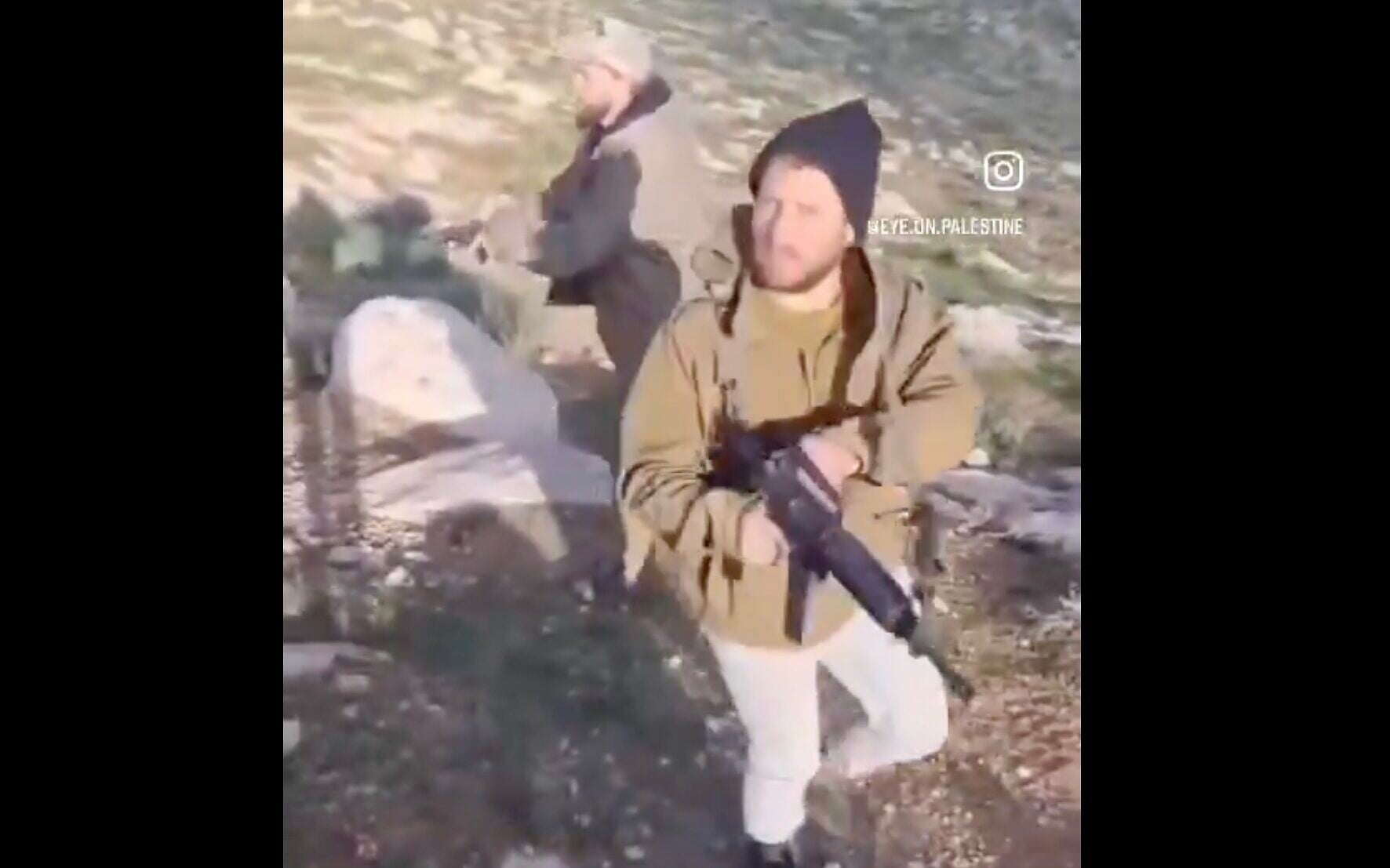 Settlers reportedly assault minor while accompanied by IDF troops who arrested local