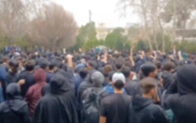 Screen capture from unverified video showing students protesting against the regime at the University of Tehran, Faculty of Engineering, February 24, 2026. (X; used in accordance with Clause 27a of the Copyright Law)