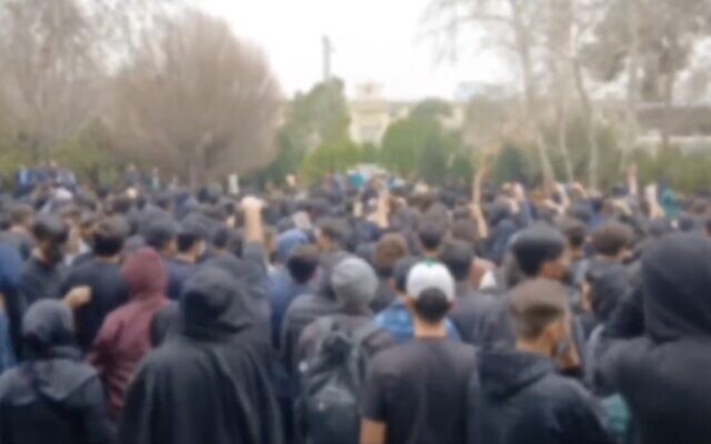Screen capture from unverified video showing students protesting against the regime at the University of Tehran, Faculty of Engineering, February 24, 2026. (X; used in accordance with Clause 27a of the Copyright Law) Screen capture from unverified video showing students protesting against the regime at the University of Tehran, Faculty of Engineering, February 24, 2026. (X; used in accordance with Clause 27a of the Copyright Law)