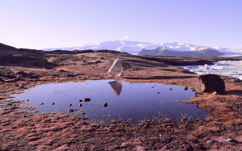 Elica Masuya's 2020 video work, at Tikotin Museum's 'From Dao to Dō – Spirit of the Way' through May 31, 2026 (Jeni Katzner)