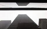650 5th Avenue is reflected on November 13, 2009, in New York City. (Spencer Platt/Getty Images/AFP)