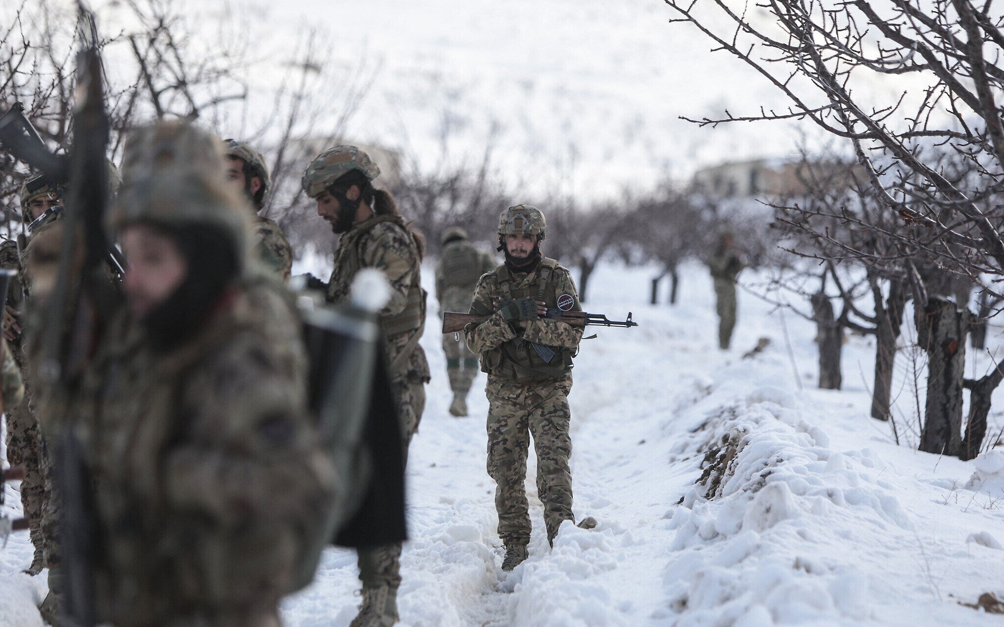 Syria deploys thousands of troops to border with Lebanon, officials say