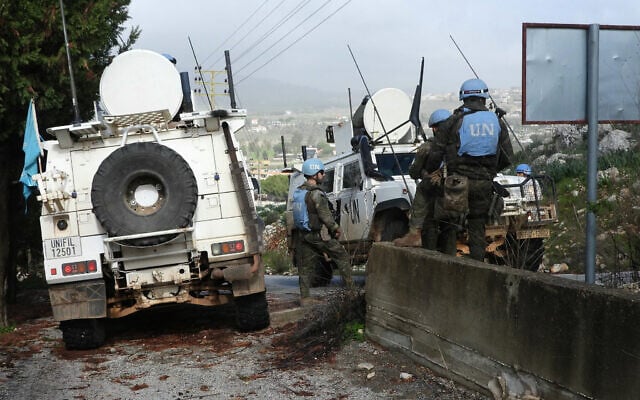 United Nations Spanish UNIFIL forces arrive to inspect chalets, after the IDF reportedly booby-trapped and blew them up at dawn, on the outskirts of the town of al-Khiam, southern Lebanon on January 31, 2026. (Rabih DAHER / AFP) United Nations Spanish UNIFIL forces arrive to inspect chalets, after the IDF reportedly booby-trapped and blew them up at dawn, on the outskirts of the town of al-Khiam, southern Lebanon on January 31, 2026. (Rabih DAHER / AFP)