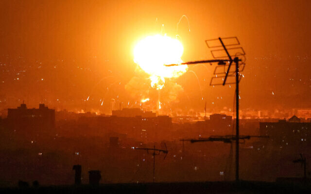 Flames rise from an oil storage facility south of the capital Tehran as strikes hit the city during the US–Israel military campaign, Iran, March 7, 2026. (Photo by ATTA KENARE / AFP) Flames rise from an oil storage facility south of the capital Tehran as strikes hit the city during the US–Israel military campaign, Iran, March 7, 2026. (Photo by ATTA KENARE / AFP)