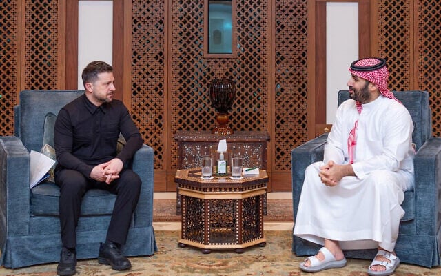 This handout picture released by the Saudi Press Agency (SPA) on March 27, 2026, shows Saudi Crown Prince Mohammed bin Salman (right) meeting with Ukraine's President Volodymyr Zelensky in Jeddah. (SAUDI PRESS AGENCY / AFP)