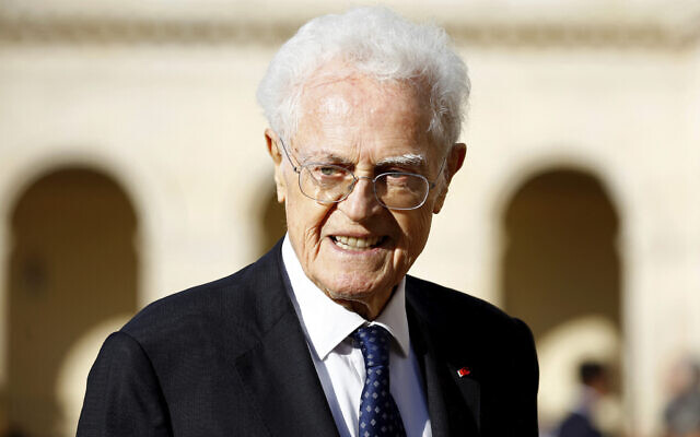 French politician Lionel Jospin attends a national tribute to late French historian and former Permanent Secretary of the Academie Francaise Helene Carrere d'Encausse at the Hotel des Invalides in Paris, France, October 3, 2023. (Sarah Meyssonnier/Pool via AP) French politician Lionel Jospin attends a national tribute to late French historian and former Permanent Secretary of the Academie Francaise Helene Carrere d'Encausse at the Hotel des Invalides in Paris, France, October 3, 2023. (Sarah Meyssonnier/Pool via AP)