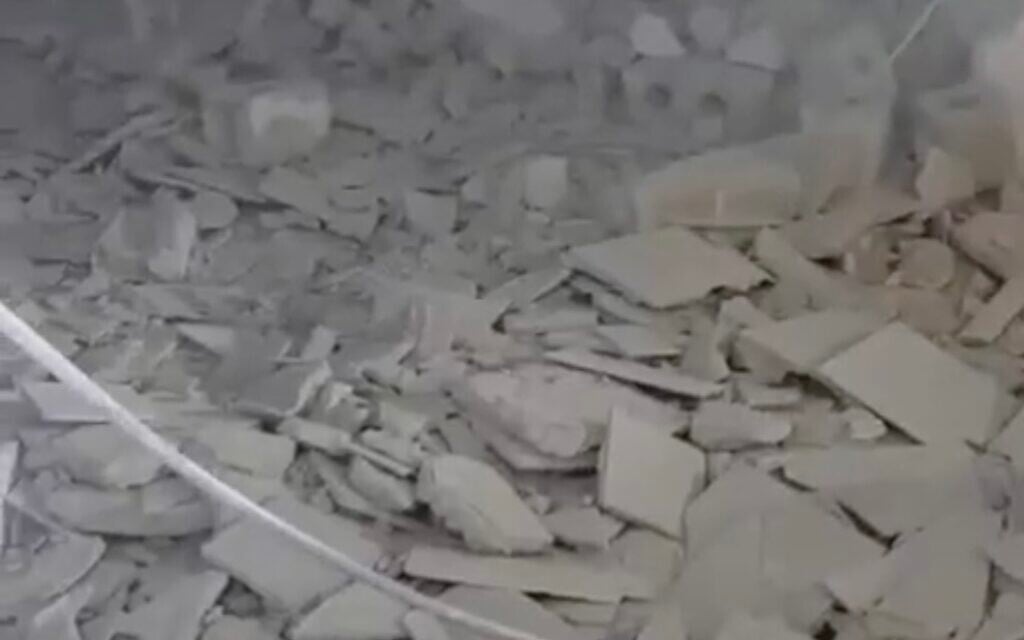 One killed, several injured in latest Iranian missile attack on central Israel