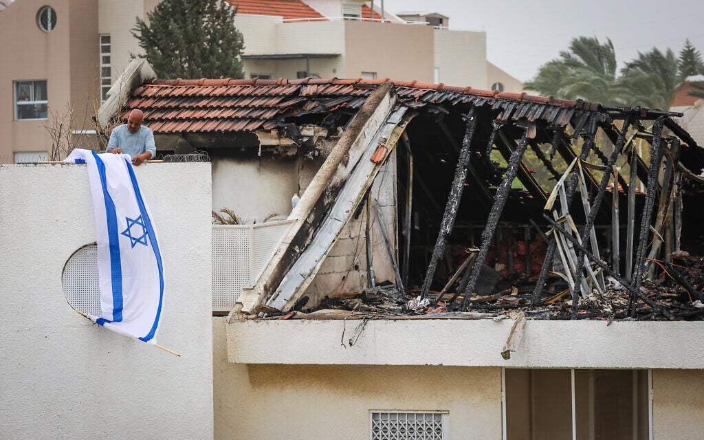 The scene where a missile fired from Iran caused damage overnight in Shoham, central Israel, March 14, 2026. (Jonathan Shaul/Flash90) The scene where a missile fired from Iran caused damage overnight in Shoham, central Israel, March 14, 2026. (Jonathan Shaul/Flash90)