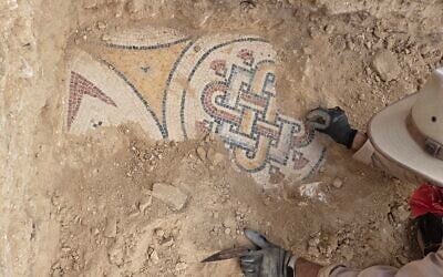 A 1,400-year-old church featuring colorful mosaic floors has been discovered in the Nitzana National Park in the Negev, in a discovery announced on March 16, 2026. (Nitzana Delegation/Ben-Gurion University)