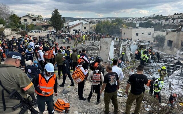 Emergency personnel at the scene of a deadly Iranian missile strike in Beit Shemesh, Israel, March 1, 2026 (United Hatzalah)