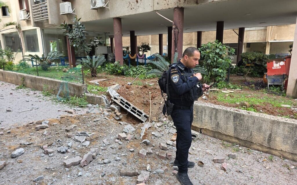 Damage caused by a cluster munition from an Iranian ballistic missile in Rishon Lezion, March 21, 2026. (Israel Police)