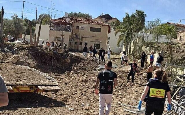 The site of an Iranian ballistic missile impact in Eshtaol, March 28, 2026. (Magen David Adom)