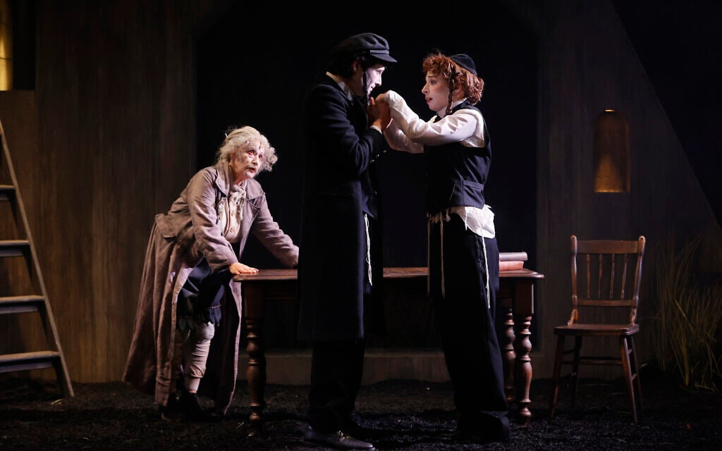 A scene from 'Yentl' by the Kadimah Yiddish Theatre. (Courtesy of Kadimah)