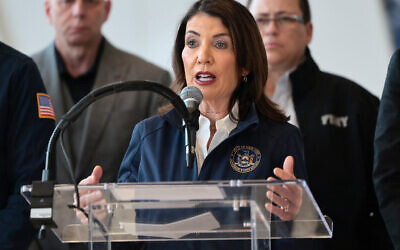 : New York Gov. Kathy Hochul speaks during a press conference on the Air Canada Express crash at Terminal B in LaGuardia Airport on March 23, 2026, in New York City. (Michael M. Santiago/Getty Images/AFP) : New York Gov. Kathy Hochul speaks during a press conference on the Air Canada Express crash at Terminal B in LaGuardia Airport on March 23, 2026, in New York City. (Michael M. Santiago/Getty Images/AFP)