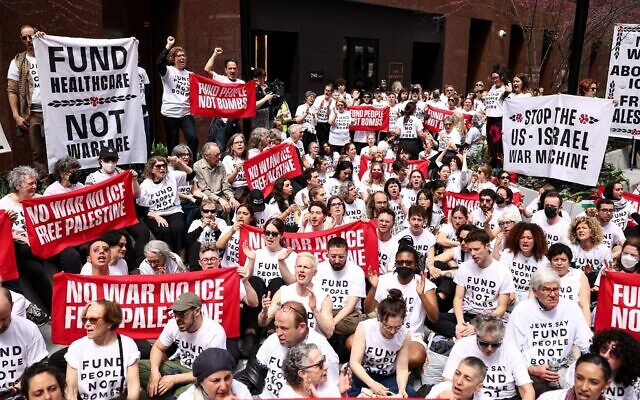Illustrative. Protesters take part in a sit-in on Third Avenue in New York City on April 13, 2025. (Charly Triballeau/ AFP/ File) Illustrative. Protesters take part in a sit-in on Third Avenue in New York City on April 13, 2025. (Charly Triballeau/ AFP/ File)