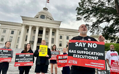 Abraham Bonowitz, executive director of Death Penalty Action, and other death penalty opponents hold a demonstration outside the Alabama Capitol in Montgomery, Alabama, September 25, 2024, asking the state to call off the scheduled execution of Alan Miller in what would be the nation's second execution using nitrogen gas. (AP Photo/Kim Chandler, File)