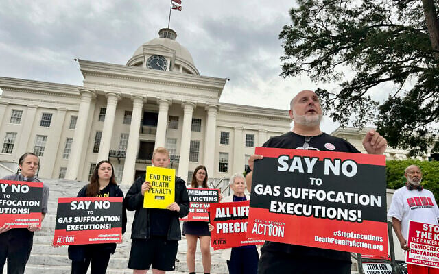 Abraham Bonowitz, executive director of Death Penalty Action, and other death penalty opponents hold a demonstration outside the Alabama Capitol in Montgomery, Alabama, September 25, 2024, asking the state to call off the scheduled execution of Alan Miller in what would be the nation's second execution using nitrogen gas. (AP Photo/Kim Chandler, File) Abraham Bonowitz, executive director of Death Penalty Action, and other death penalty opponents hold a demonstration outside the Alabama Capitol in Montgomery, Alabama, September 25, 2024, asking the state to call off the scheduled execution of Alan Miller in what would be the nation's second execution using nitrogen gas. (AP Photo/Kim Chandler, File)