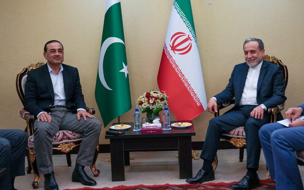 In this photo released by the Iranian Foreign Ministry, Iranian Foreign Minister Abbas Araghchi (right) meets with Pakistan's Army Chief Field Marshal Gen. Asim Munir in Tehran, April 15, 2026. (Iranian Foreign Ministry via AP)