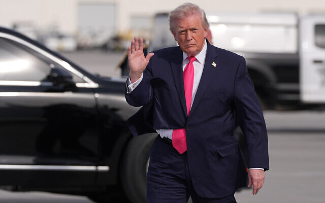 US President Donald Trump arrives on Air Force One, April 16, 2026, at Harry Reid International Airport in Las Vegas. (AP Photo/Alex Brandon) US President Donald Trump arrives on Air Force One, April 16, 2026, at Harry Reid International Airport in Las Vegas. (AP Photo/Alex Brandon)