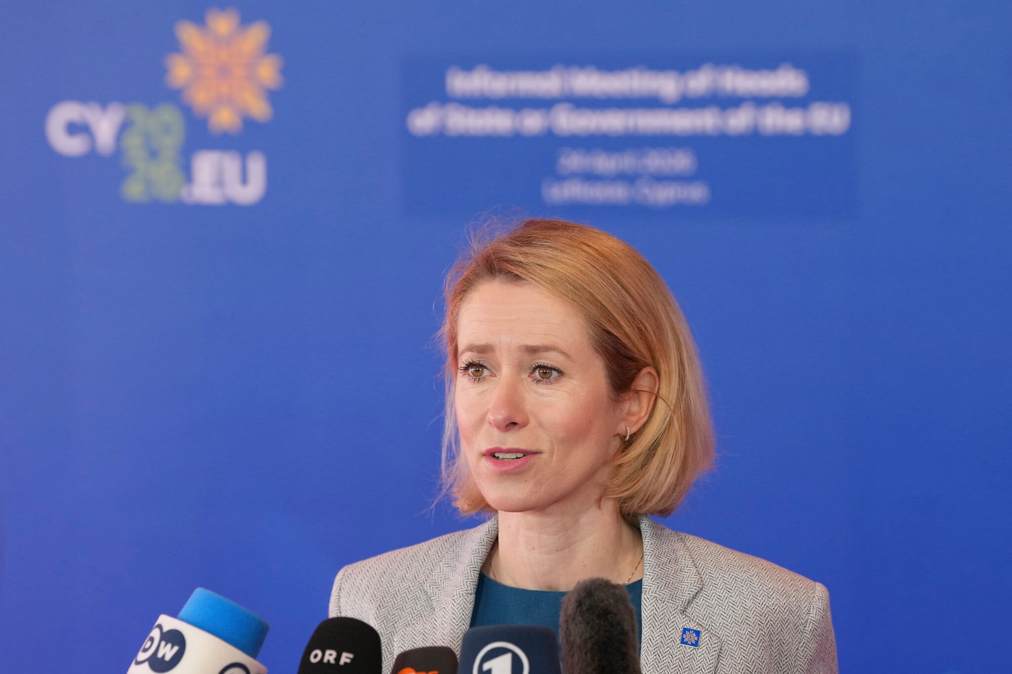 EU approves 20th sanctions package against Russia and $105 billion loan to Ukraine