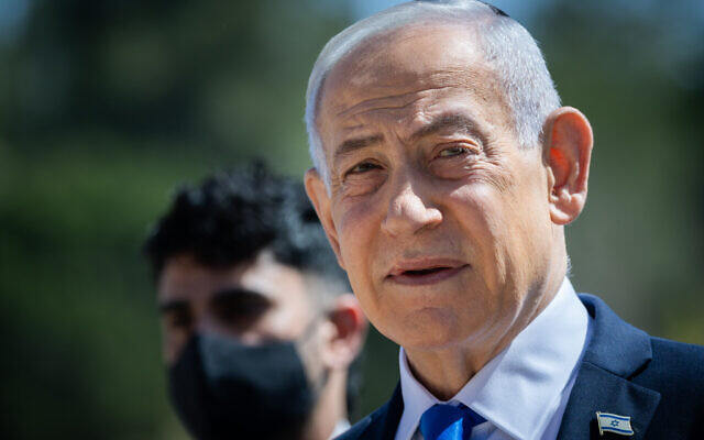 Prime Minister Benjamin Netanyahu attends a ceremony marking Holocaust Remembrance Day at Yad Vashem in Jerusalem, April 14, 2026 (Chaim Goldberg/Flash90)