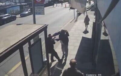 CCTV footage shows a terrorist stabbing attack on two Jewish people in Golders Green, London, April 29, 2026. (Screenshot: X; used in accordance with Clause 27a of the Copyright Law)