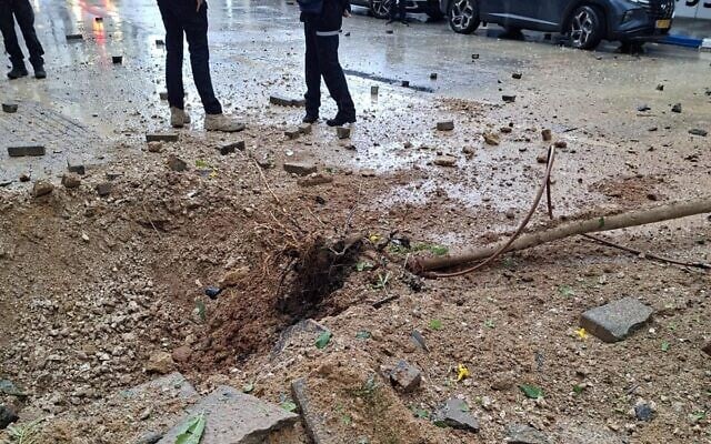 An Iranian bomblet impact in Givat Shmuel, April 7, 2026. (Magen David Adom)