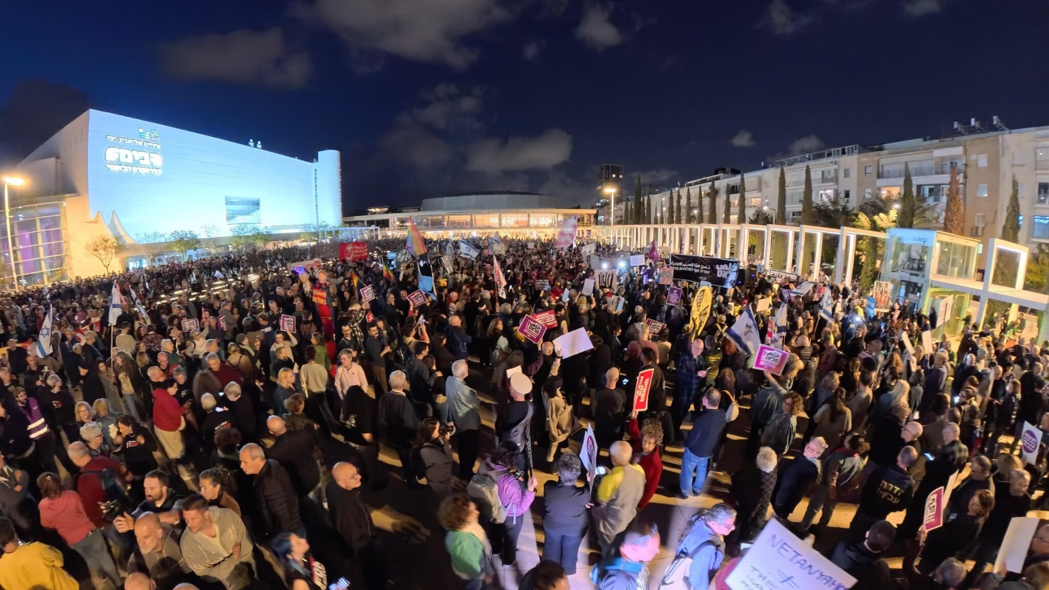 US moves to reopen Hormuz as talks with Iran said to hit stalemate over ...