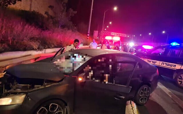 Police and medics at the scene of a double homicide near Ramle, May 2, 2026. (Israel Police) Police and medics at the scene of a double homicide near Ramle, May 2, 2026. (Israel Police)