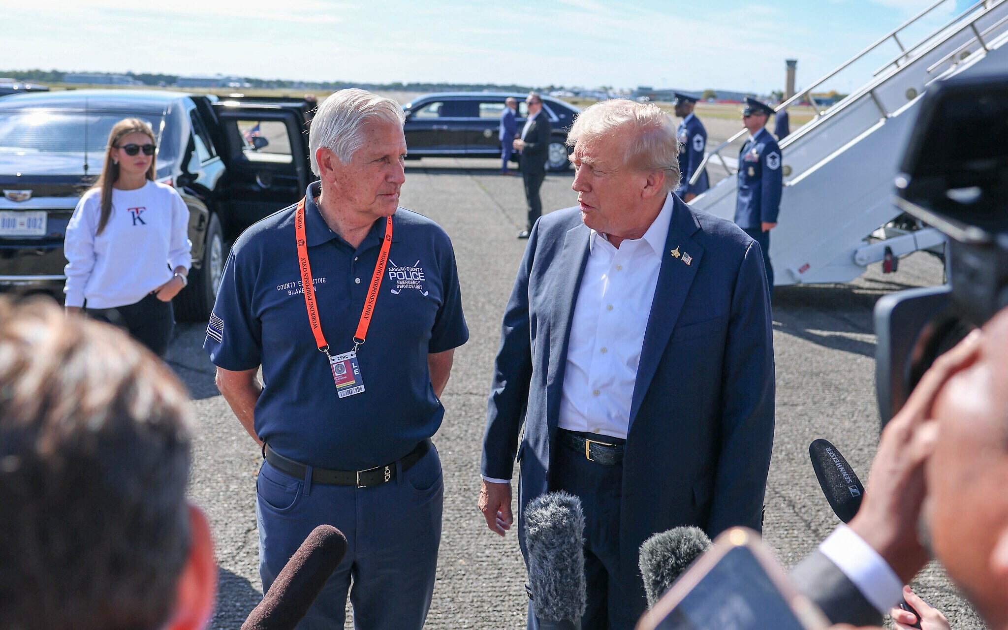 Trump-backed NY gubernatorial candidate attends picketed Israeli real estate event