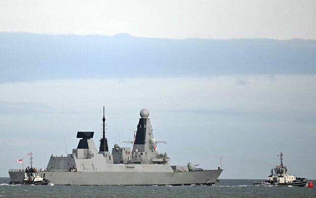 HMS Dragon, a Royal Navy Type 45 Daring-class air-defence destroyer warship, departs from HM Naval Base Portsmouth, on the south coast of England, on March 10, 2026. (JUSTIN TALLIS / AFP) HMS Dragon, a Royal Navy Type 45 Daring-class air-defence destroyer warship, departs from HM Naval Base Portsmouth, on the south coast of England, on March 10, 2026. (JUSTIN TALLIS / AFP)