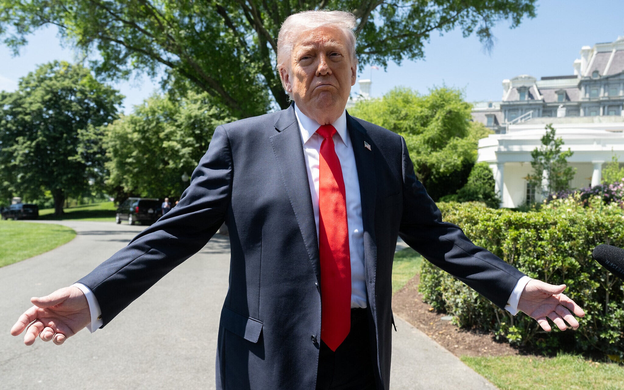 Iran's New Peace Gambit: Trump 'Not Satisfied' as Tensions Simmer in the Gulf