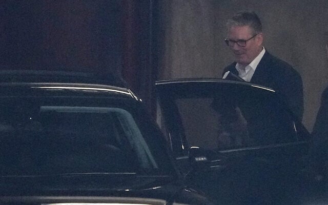Britain's Prime Minister Keir Starmer enters his car to leave after delivering a speech at the Coin Street Neighbourhood Centre in Waterloo, London, Monday, May 11, 2026.(AP Photo/Kin Cheung) Britain's Prime Minister Keir Starmer enters his car to leave after delivering a speech at the Coin Street Neighbourhood Centre in Waterloo, London, Monday, May 11, 2026.(AP Photo/Kin Cheung)