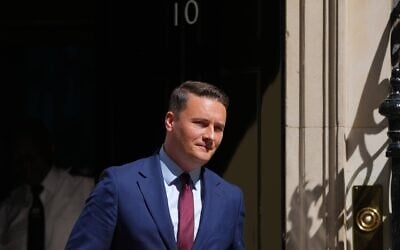 Then-UK Health Secretary Wes Streeting leaves 10 Downing Street after a cabinet meeting in London, Tuesday, 2026. (AP Photo/Kirsty Wigglesworth) Then-UK Health Secretary Wes Streeting leaves 10 Downing Street after a cabinet meeting in London, Tuesday, 2026. (AP Photo/Kirsty Wigglesworth)