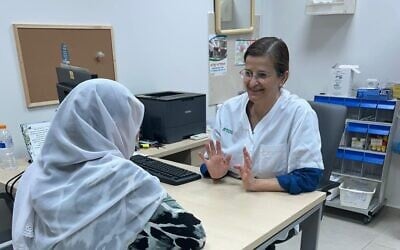First female Druze doctor in Israel awarded prize for breaking barriers