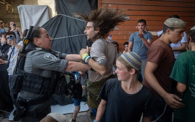 Chants of 'death to Arabs' at Jerusalem Day march as Ben Gvir flies ...