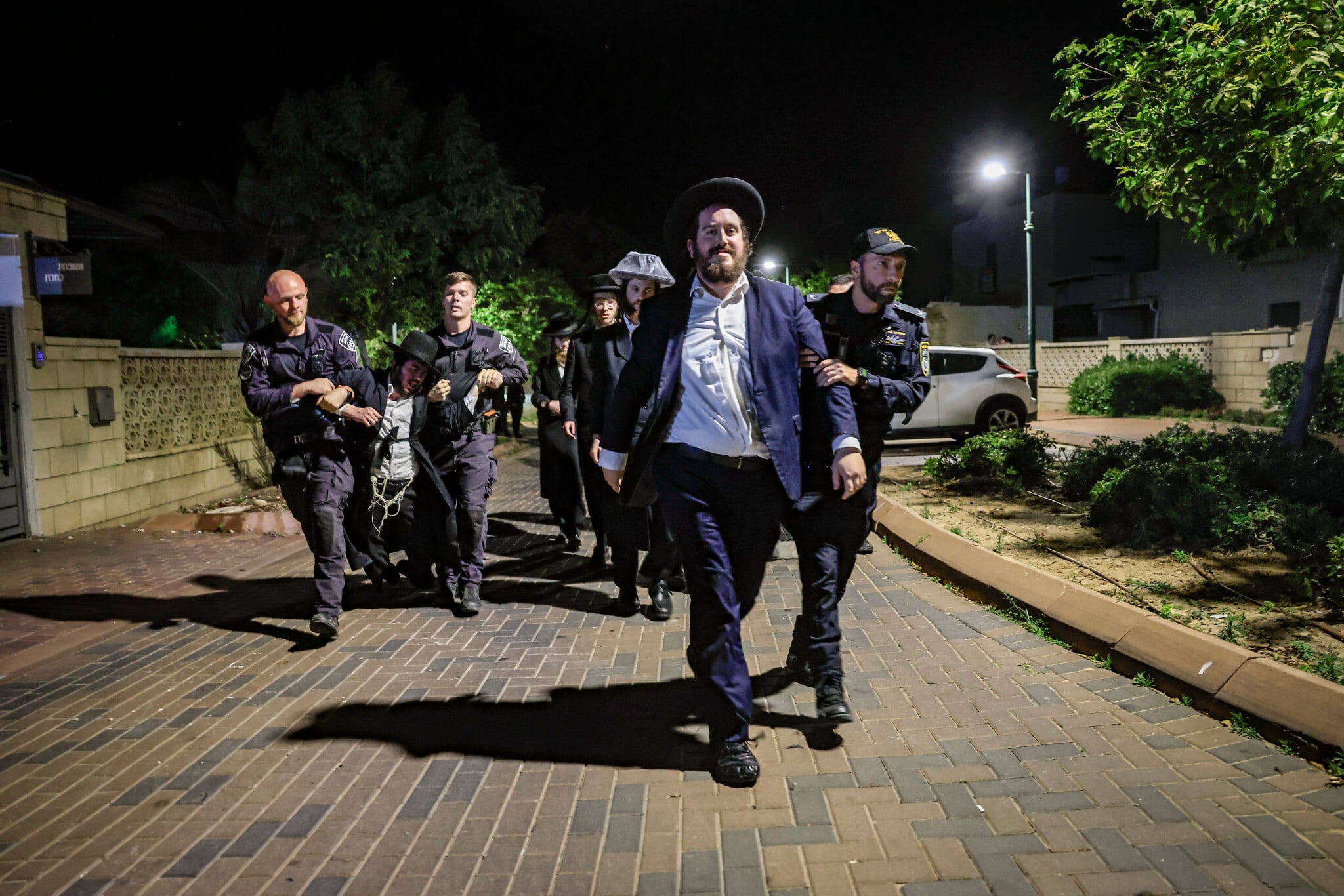 Haredi extremists demonstrate outside Military Police chief’s home, 2 weeks...