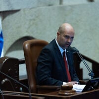 Speaker Amir Ohana in a preliminary vote to dissolve the Knesset, May 20, 2026 (Yonatan Sindel/Flash90)