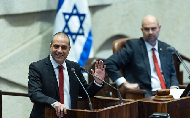 Coalition whip Ofir Katz addresses the Knesset ahead of a vote to dissolve parliament, May 20, 2026. (Yonatan Sindel/Flash90)
