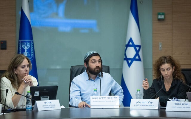 MKZvi Sukkot leads a meeting of the Education, Culture and Sports Committee at the Knesset in Jerusalem, May 26, 2026 (Yonatan Sindel/Flash90)