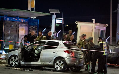 Israeli security and rescue forces at the scene of a car-ramming terror attack at the Gush Etzion Junction in the West Bank, May 31, 2026. (Chaim Goldberg/Flash90)
