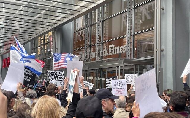 Protesters rally against a column accusing Israeli officials of systematic sexual abuse of Palestinian inmates, outside the New York Times office, May 14, 2026. (Luke Tress/Times of Israel) Protesters rally against a column accusing Israeli officials of systematic sexual abuse of Palestinian inmates, outside the New York Times office, May 14, 2026. (Luke Tress/Times of Israel)