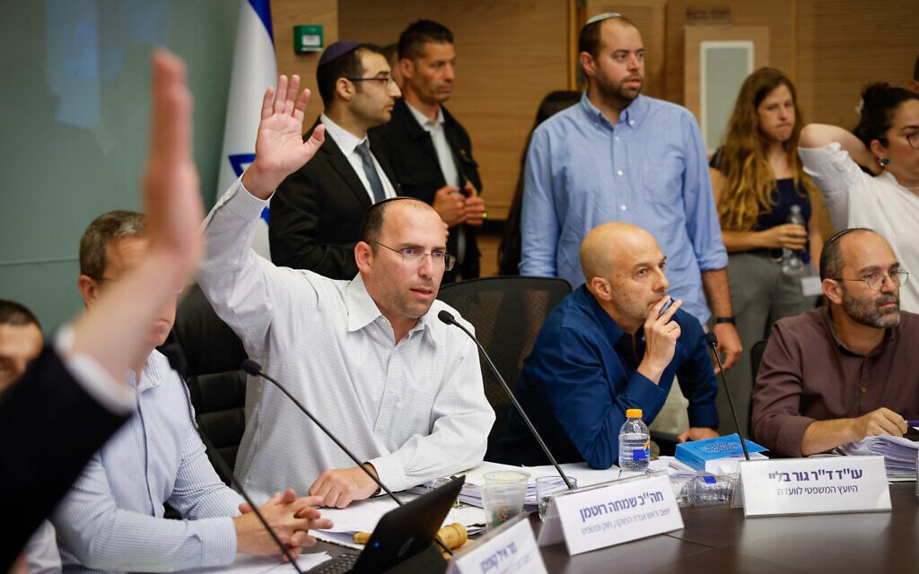 MKs vote to advance bills splitting and weakening role of AG, making it harder to indict PM