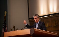Rabbi Ammiel Hirsch of the Stephen Wise Free Synagogue in New York City delivers a speech at the synagogue, May 27, 2026. (Courtesy/Lenny Medina/RetroLenz Photography)