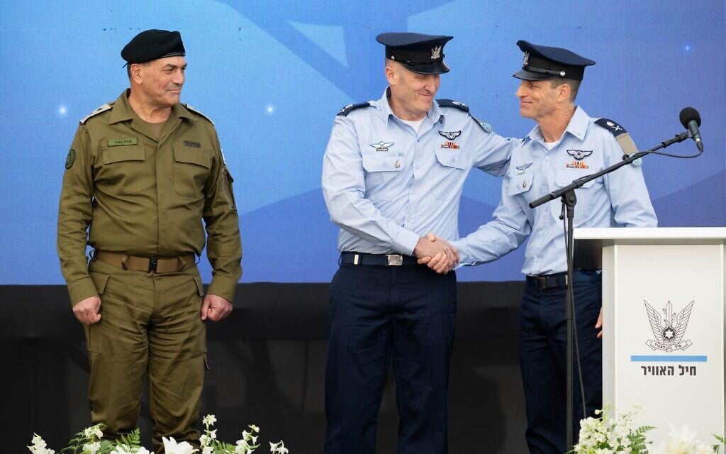 Incoming IAF chief Maj. Gen. Omer Tischler (right), IDF Chief of Staff Lt. Gen. Eyal Zamir (left) and outgoing IAF chief Maj. Gen. Tomer Bar at a handover ceremony at the Tel Nof Airbase, May 5, 2026. (Israel Defense Forces)